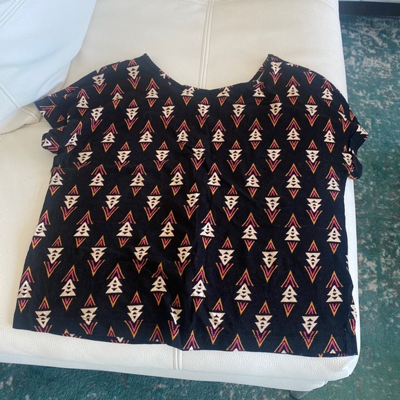 Top - Picture 1 of 3